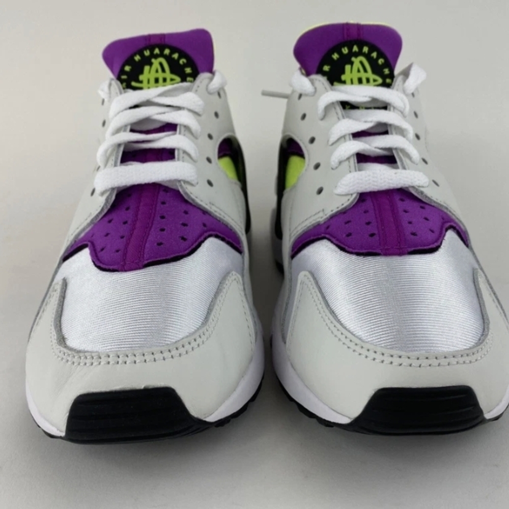 Nike Wmns Air Huarache 'Magenta' Sneakers Size 8.5 NWOT MSRP $120 - Picture 3 of 9